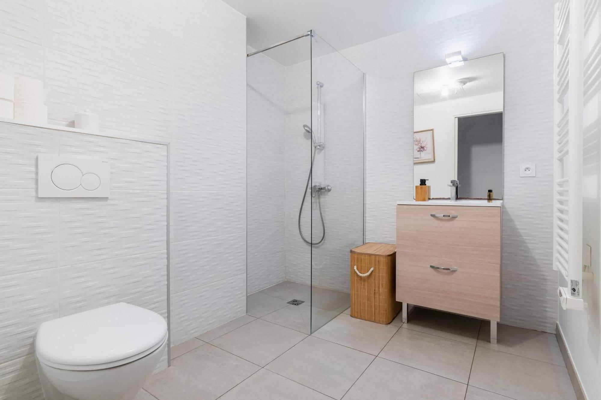 Appartement Lumineux Avec Terrasse Courbevoie - 4P - Flat-Guest Exterior foto